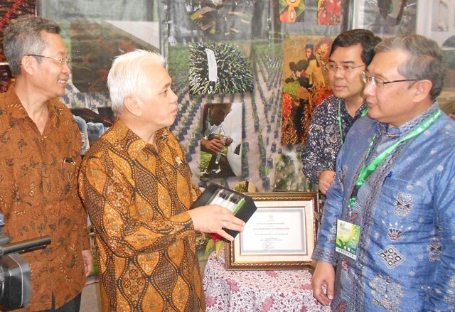 Hatta Dorong Sektor Perkebunan Dukung Wujudkan Kemandirian Pangan